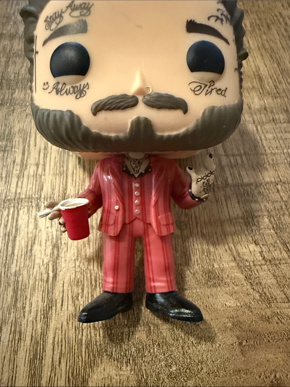 Post Malone Red Striped Suit Vinyl Figure - Tattooed Character Funko-Style - Picture 3 of 4